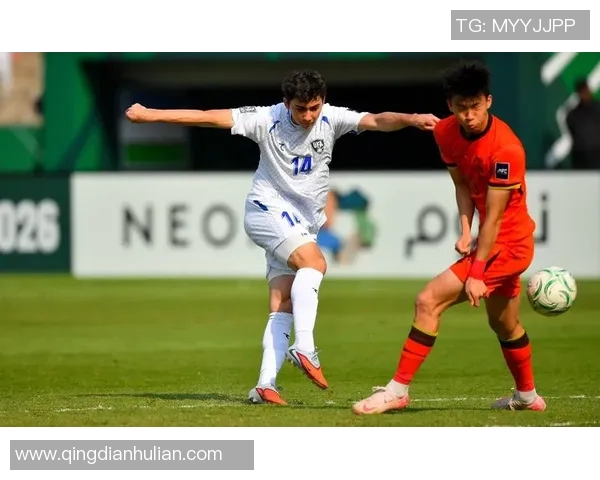 泰国国奥迎战伊拉克国队争夺亚运会足球赛小组出线权